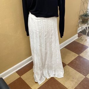 Perfect for summer white cotton St. John’s bay maxi skirt